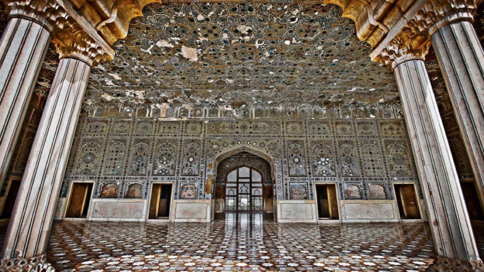 The Shish Mahal (The Glass Palace), Agra, Uttar Pradesh - Vushii.com